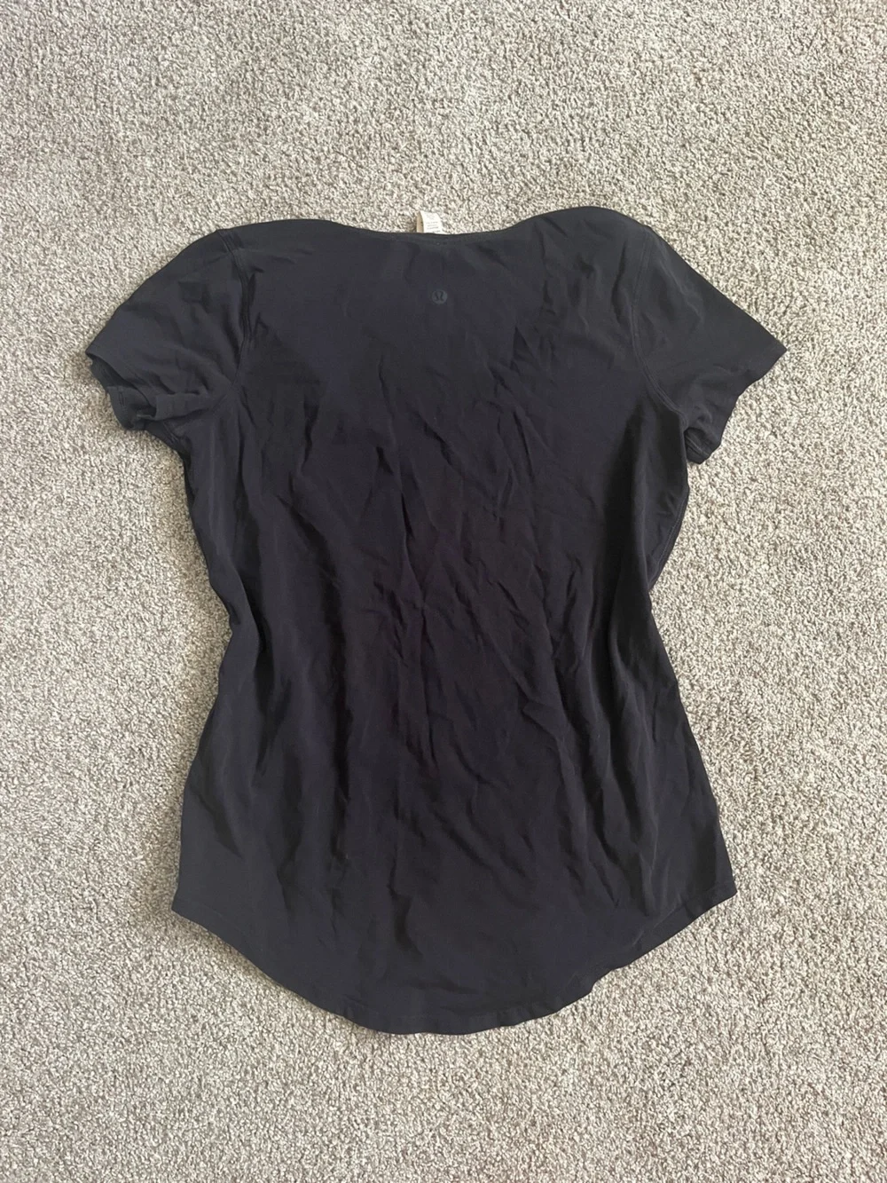 lululemon athletica Black V-Neck Short Sleeve Tee